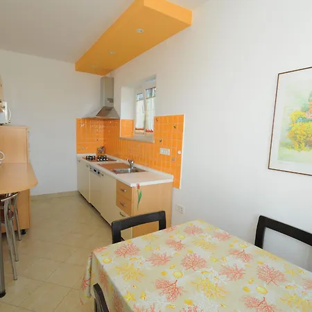 Apartment Kisic 3 Mit Herrlichem Meerblick *